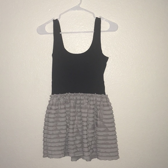 Miley Cyrus Dress With Ruffle Lower - Picture 5 of 6